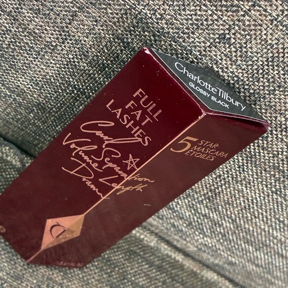 Breathtaking Lashes! Charlotte Tilbury Full Fat Lashes Mascara 8ml
